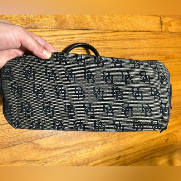 Dooney & Bourke Drawstring Canvas Signature DB Bucket Bag/ Cross Body Strap - Picture 16 of 16